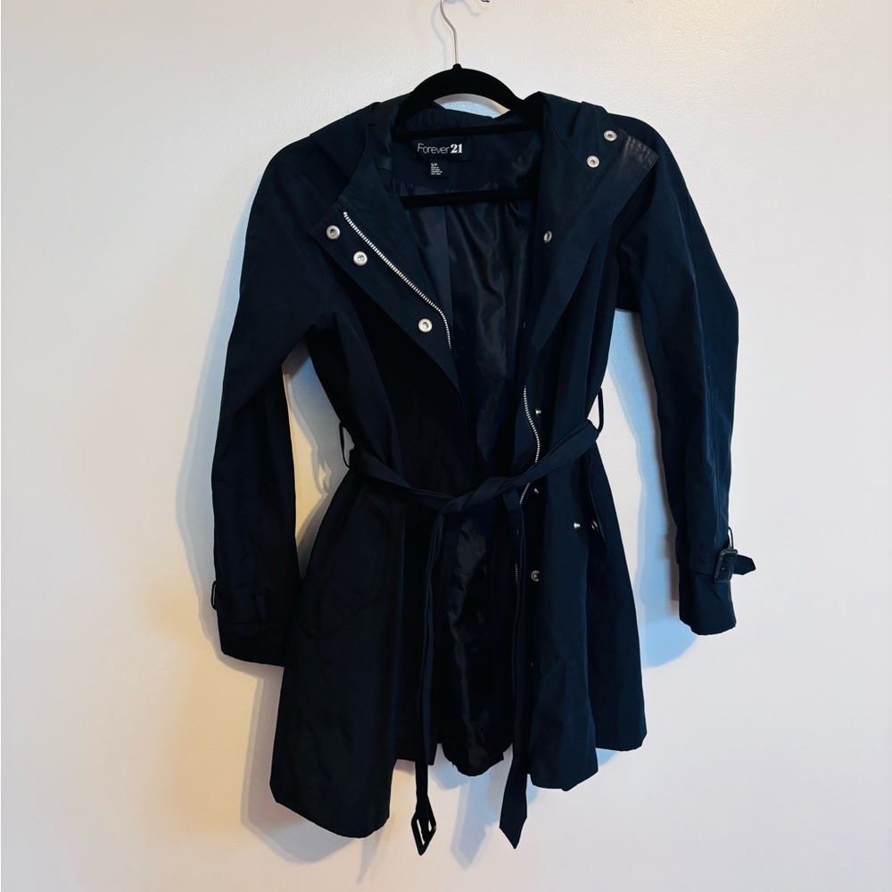Forever 21 navy dark blue raincoat with hood and matching belt